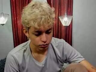 jisus-cat on CamSoda 