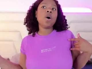 morochahot77 on CamSoda 