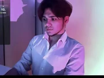 1roberttt — i want to cum #lovense #bigass #bigcock #cum