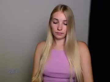 Freechat _snow_queen__ on Chaturbate