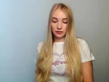 Freechat _snow_queen__ on Chaturbate
