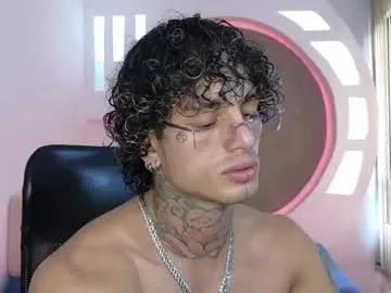 alanrodgers2_0 on Chaturbate 
