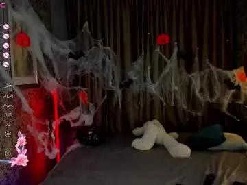 Freechat alettaeve on Chaturbate