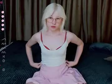 Freechat alettaeve on Chaturbate