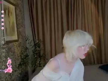 Freechat alettaeve on Chaturbate