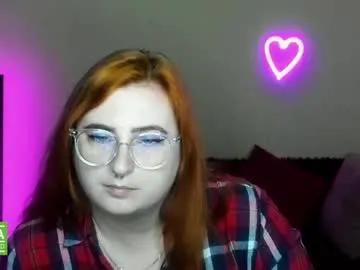 Avatar of alicia_side_red