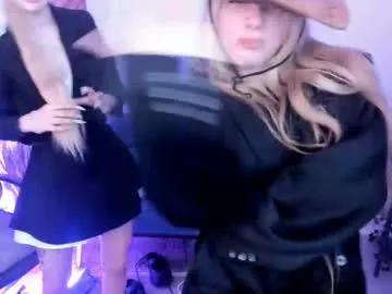 Freechat aurorawrenfield on Chaturbate