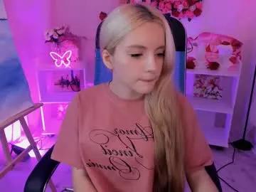 Freechat aurorawrenfield on Chaturbate