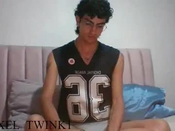 Avatar of axellatino_