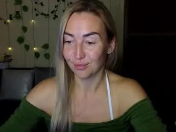 Freechat ay_kiss_jully on Chaturbate