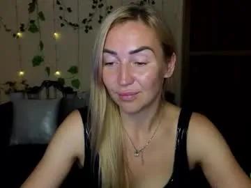 Freechat ay_kiss_jully on Chaturbate
