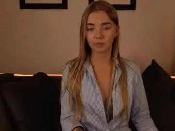 Chaturbate carriebradshawww  is Freechat  carriebradshawww — #bigpussylips    #smoke #hairypussy   #cute #anal