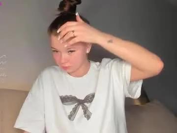 chaturrbaby — topless [101 tokens left]  #shy #daddy #ahegao #cute  #feet