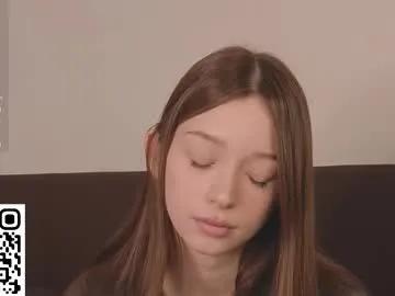 Freechat cherrymira on Chaturbate