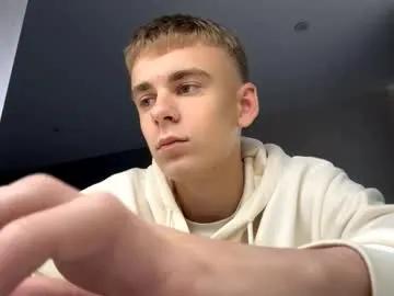 Freechat echowraith on Chaturbate