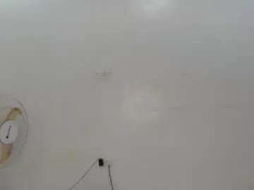 Freechat ellababy8 on Chaturbate