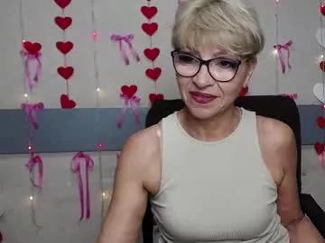 Freechat ellabonito on Chaturbate