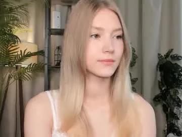 eternity_cuite — tongue out and lick lips  #18 #blonde #teen #shy #skinny [60 tokens remaining]