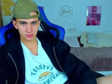 Freechat frank_mooree on Chaturbate