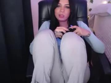 high_fortune — i like #femdom I love crazy people and i loveee snow #party  I like to meet crazy people like me #sph #smoker #mistress I'm looking for a good whore