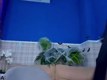 hollyray_ — breast massage with cream close-up [100 tokens left] Hello everyone, my name is Holly and I want to know each of you! Wish good luck! #lovense #oil #shy #young #new