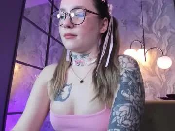 iseeyou_mi on Chaturbate 