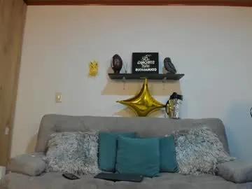 Freechat julian_wallace on Chaturbate