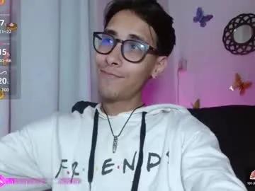 Freechat kingdanny_8 on Chaturbate