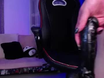 Avatar of kinkydoll_