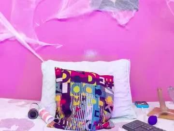 Freechat kinkyhousewifee_ on Chaturbate