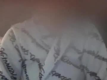 kissandtell1357 on Chaturbate 