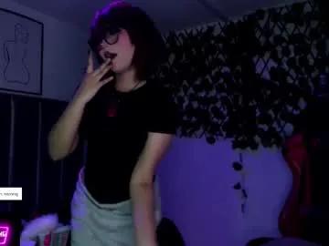 Freechat kitty_gang on Chaturbate