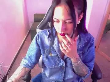 lexy_veth — GOAL: Sexy Dance [44 tokens remaining] Welcome to my room! #feet #latina #tattoo #dildo #new