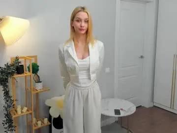 lili_miu — GOAL:  Licking my finger close to the camera  ~ #New #18 #teen #shy #young  [22 tokens remaining]