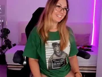 Freechat lindawhite_ on Chaturbate
