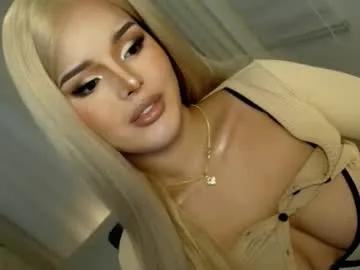 Avatar of lucy_heartfiliaxxx