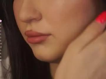Freechat lynngroves on Chaturbate