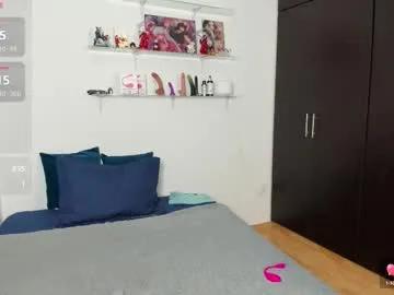 Freechat marianaandvalen on Chaturbate