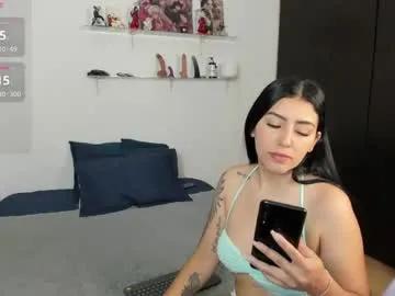 Freechat marianaandvalen on Chaturbate