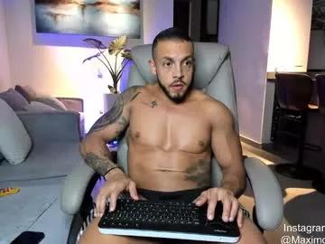 Avatar of maximo_and_marcelo