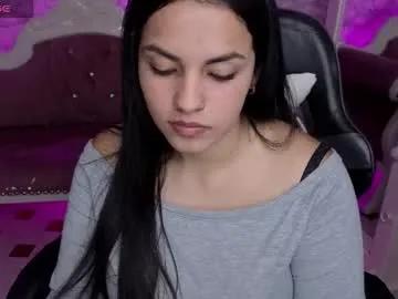 Freechat mialover_v on Chaturbate