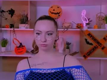 mila_glow — GOAL: dance [102 tokens remaining] Welcome to my room! #feet #nonude #sexy  #lovense #smokers