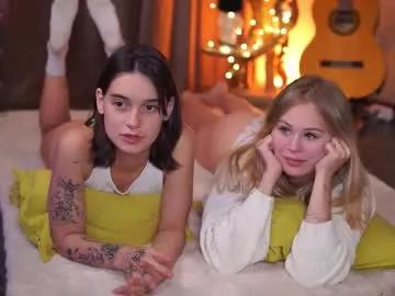 monica_law_ — Send an air kiss [33 tokens left]