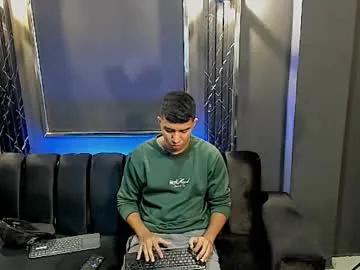 mr_maximo on Chaturbate 