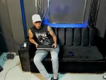 mr_maximo on Chaturbate 