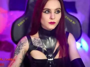 nelle_ on Chaturbate 