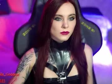 nelle_ on Chaturbate 