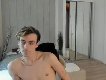 Freechat oliver__martinez on Chaturbate