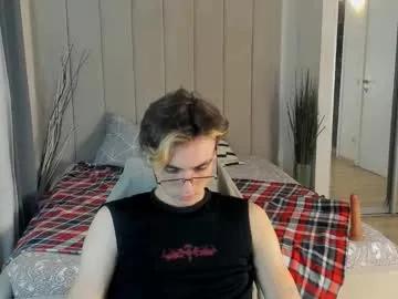 Freechat oliver__martinez on Chaturbate