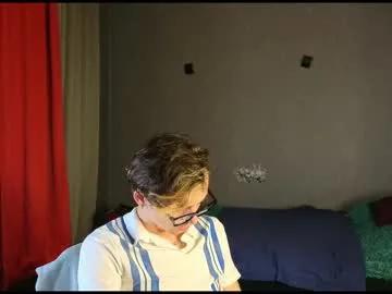 Freechat oliver__martinez on Chaturbate